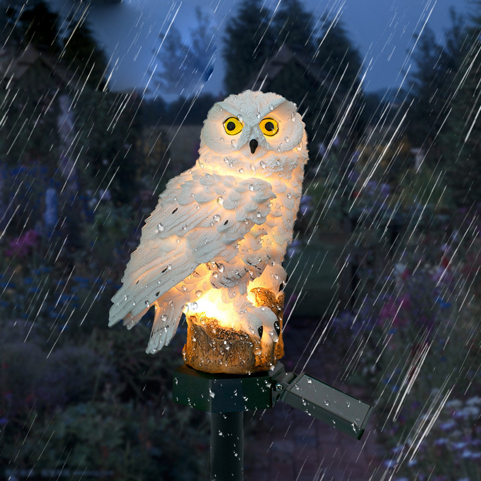 ソーラーフクロウ像ガーデンライトLED防水屋外装飾、庭やパテ - Smart Garden Spotlights のレビューと価格